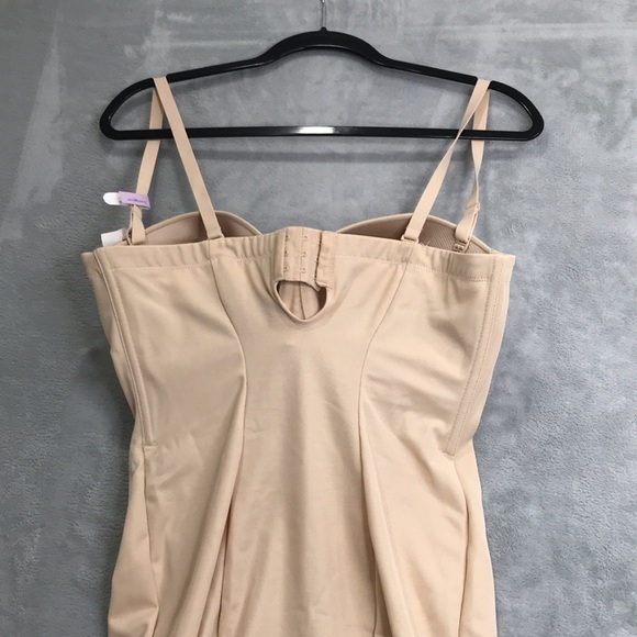 Maidenform Women's Firm Control Strapless Convertible Full Slip 38D New - Picture 6 of 9